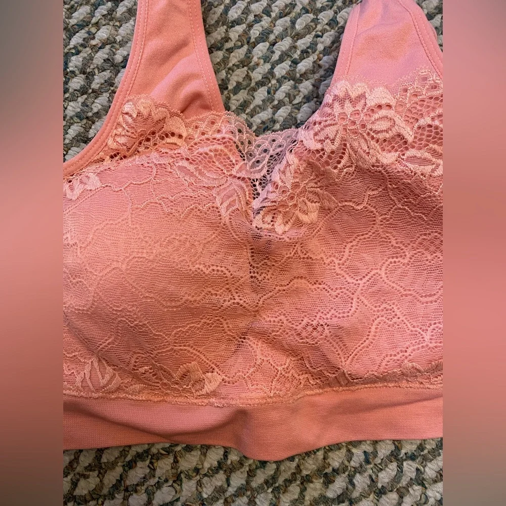 Rhonda Shear coral Lace Bralette - Picture 1 of 5